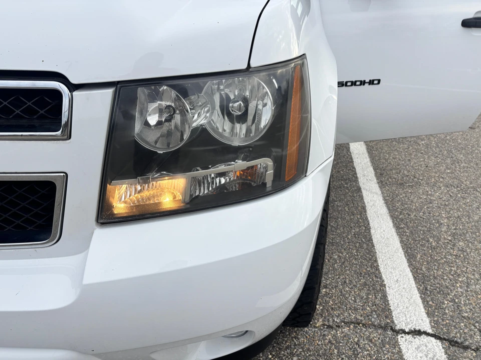 2007 Chevrolet Suburban 10th Gen - Image 11 of 31