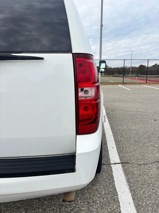 2007 Chevrolet Suburban 10th Gen - Image 21 of 31