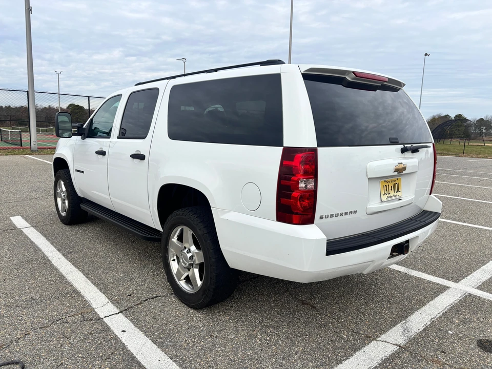 2007 Chevrolet Suburban 10th Gen - Image 7 of 31