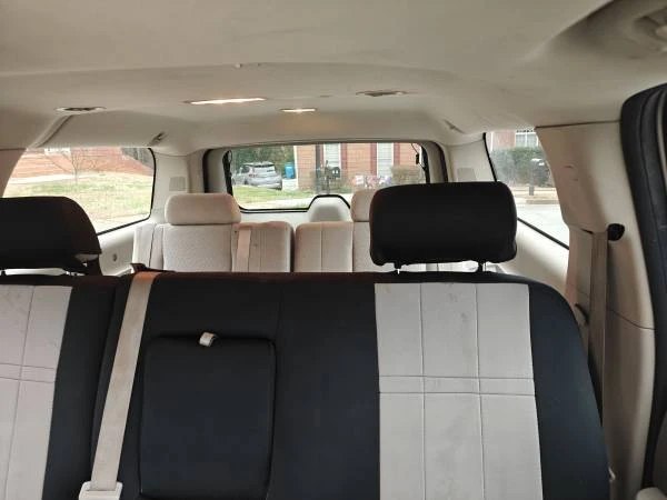 2007 Chevrolet Suburban 10th Gen - Image 13 of 17