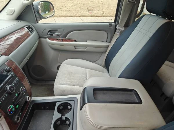 2007 Chevrolet Suburban 10th Gen - Image 15 of 17