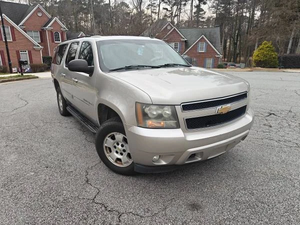 2007 Chevrolet Suburban 10th Gen - Image 3 of 17