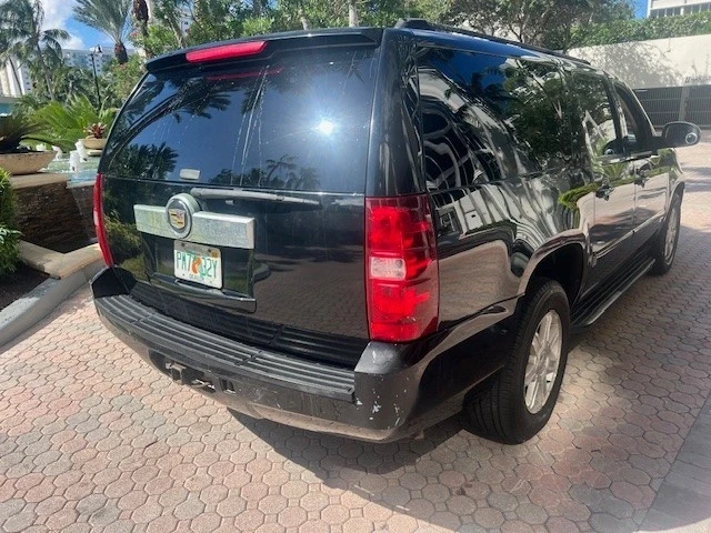 2007 Chevrolet Suburban 10th Gen - Image 6 of 18