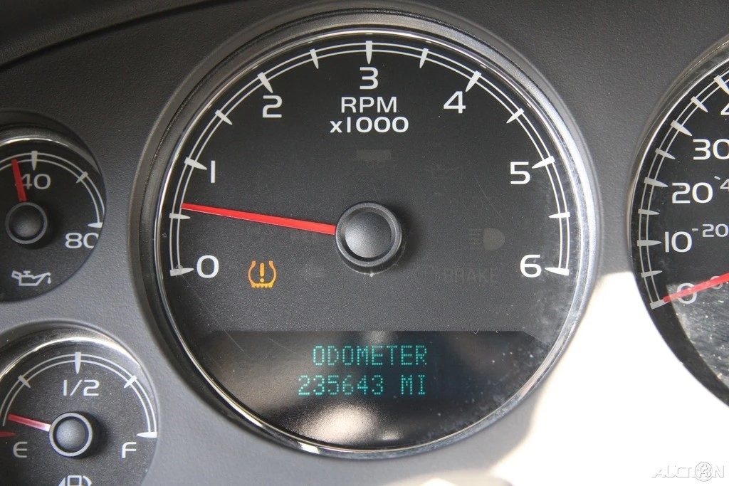 2007 Chevrolet Tahoe 3rd Gen - Image 14 of 21