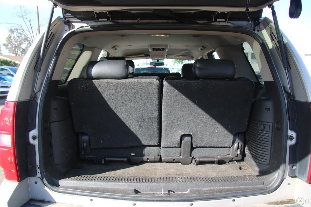 2007 Chevrolet Tahoe 3rd Gen - Image 19 of 21