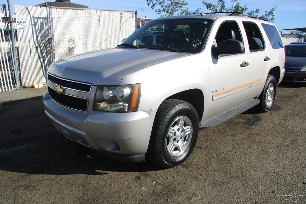 2007 Chevrolet Tahoe 3rd Gen - Image 2 of 21