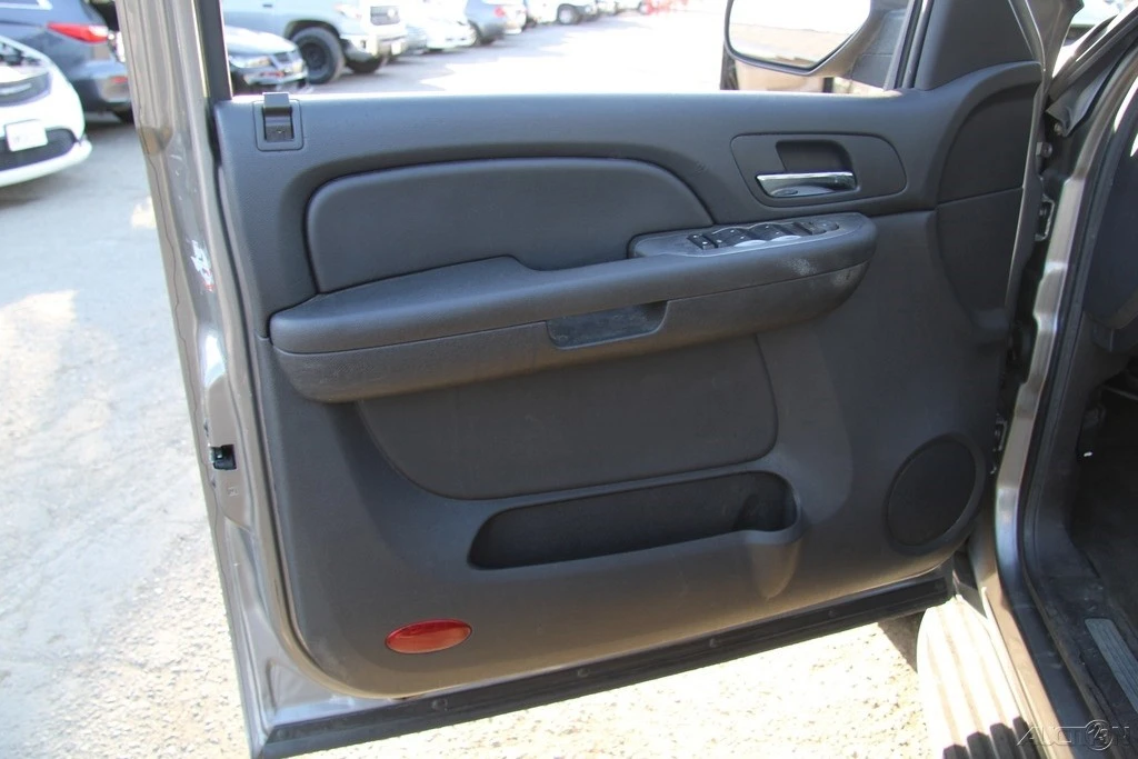 2007 Chevrolet Tahoe 3rd Gen - Image 12 of 21