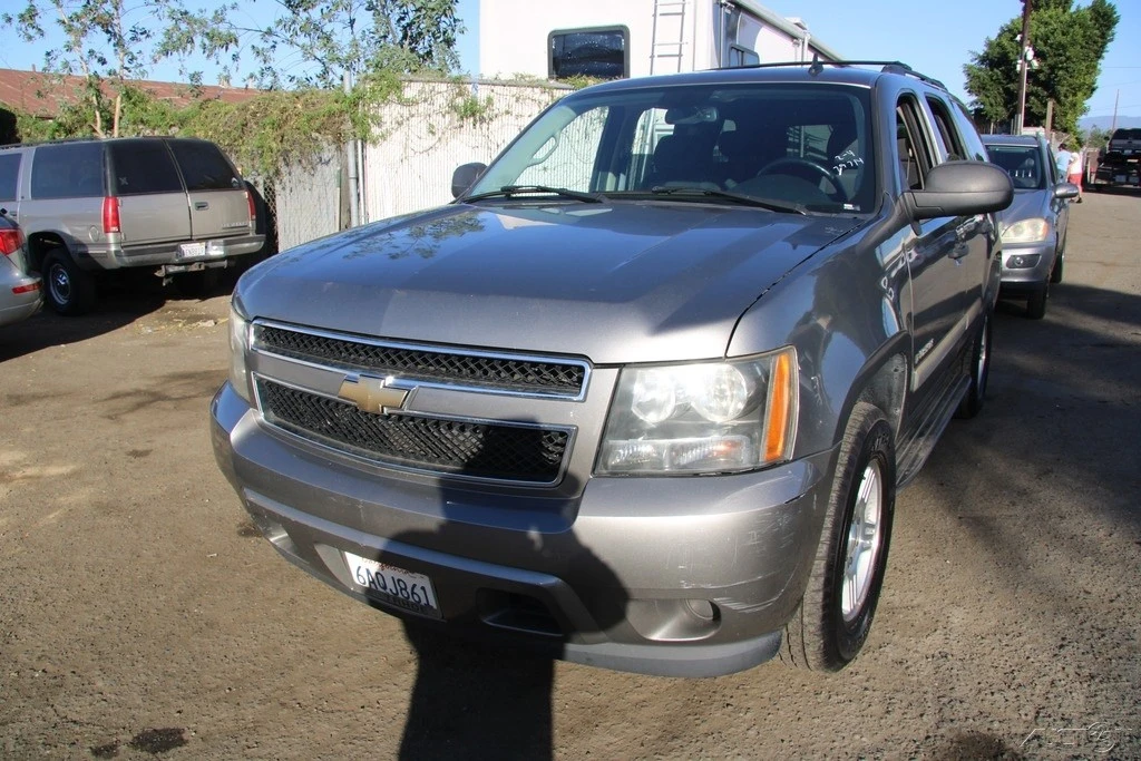 2007 Chevrolet Tahoe 3rd Gen - Image 2 of 21