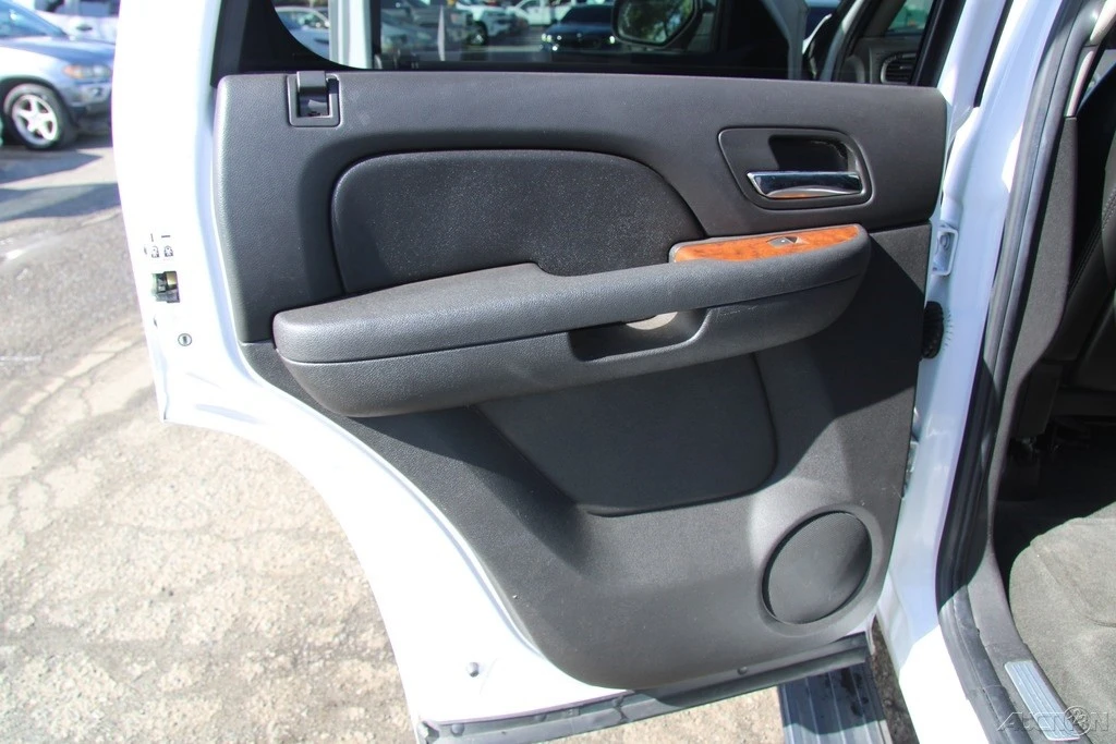 2007 Chevrolet Tahoe 3rd Gen - Image 18 of 21