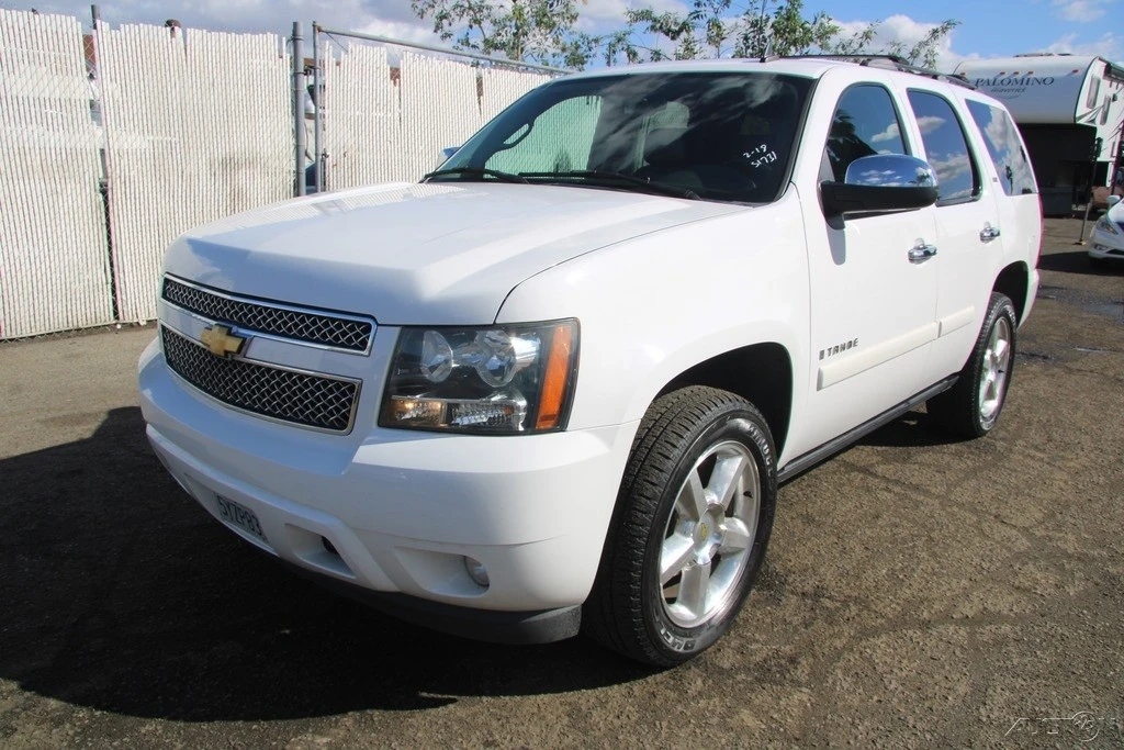 2007 Chevrolet Tahoe 3rd Gen - Image 2 of 21
