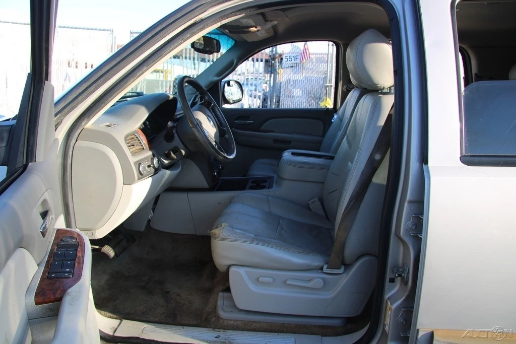 2007 Chevrolet Tahoe 3rd Gen - Image 15 of 21