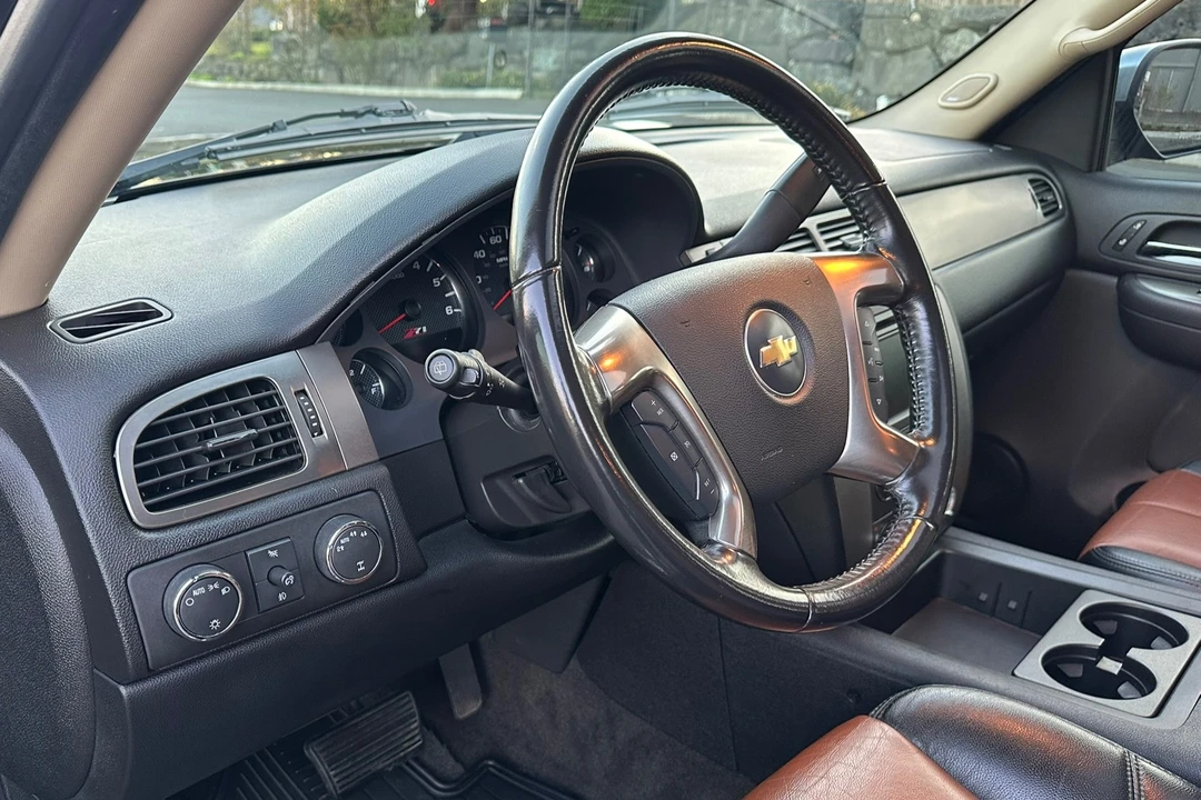 2007 Chevrolet Tahoe 3rd Gen - Image 5 of 7