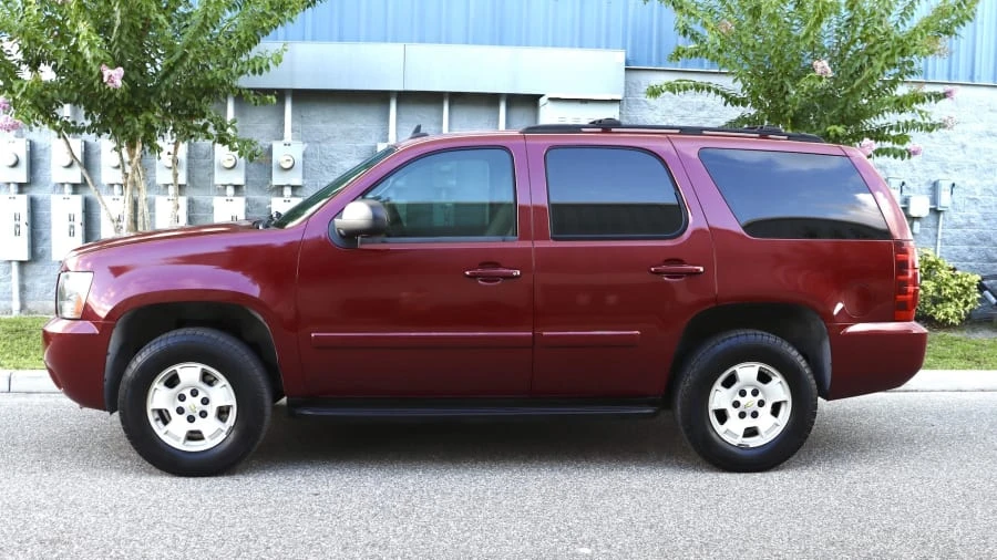 2007 Chevrolet Tahoe 3rd Gen - Image 2 of 27