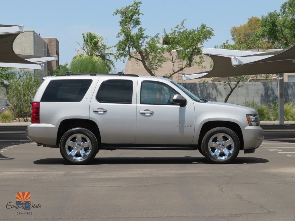 2007 Chevrolet Tahoe 3rd Gen - Image 2 of 16