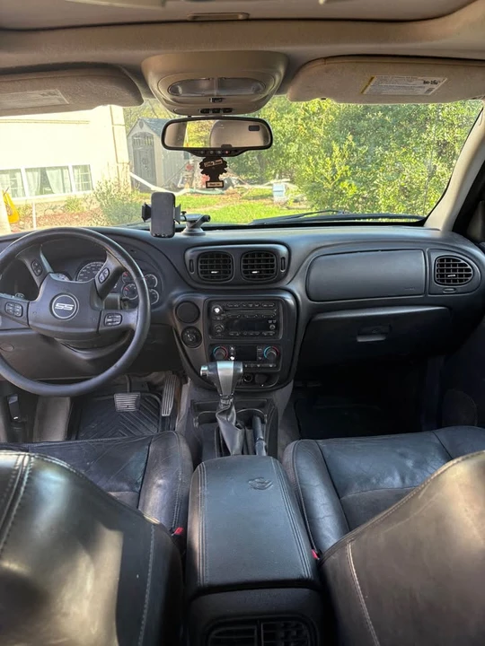2007 Chevrolet Trailblazer - Image 8 of 11