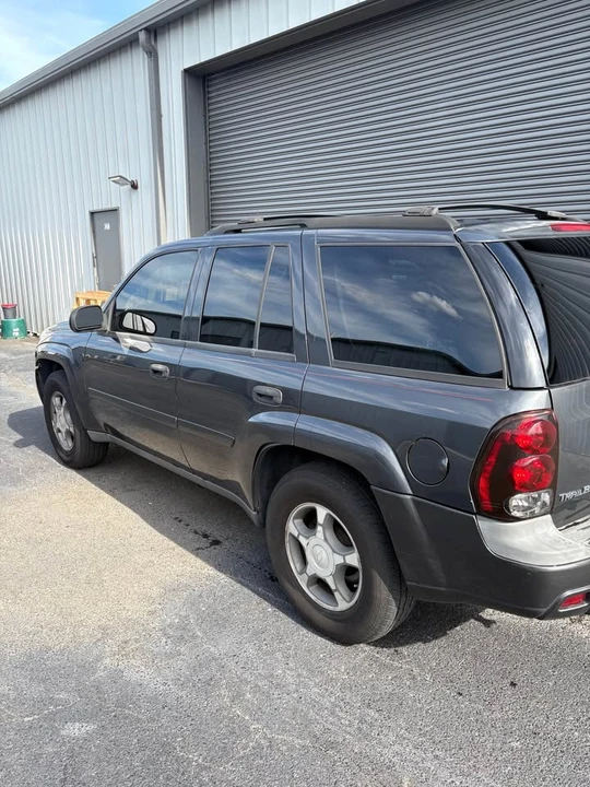 2007 Chevrolet Trailblazer - Image 2 of 19