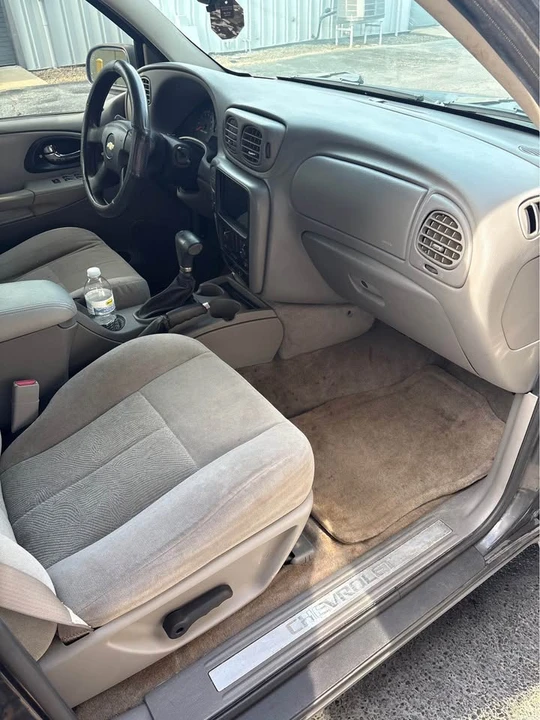 2007 Chevrolet Trailblazer - Image 16 of 19