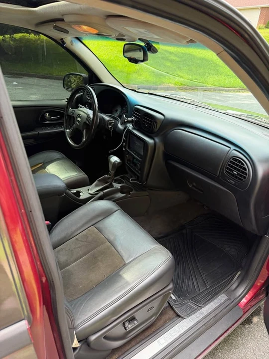 2007 Chevrolet Trailblazer - Image 9 of 14