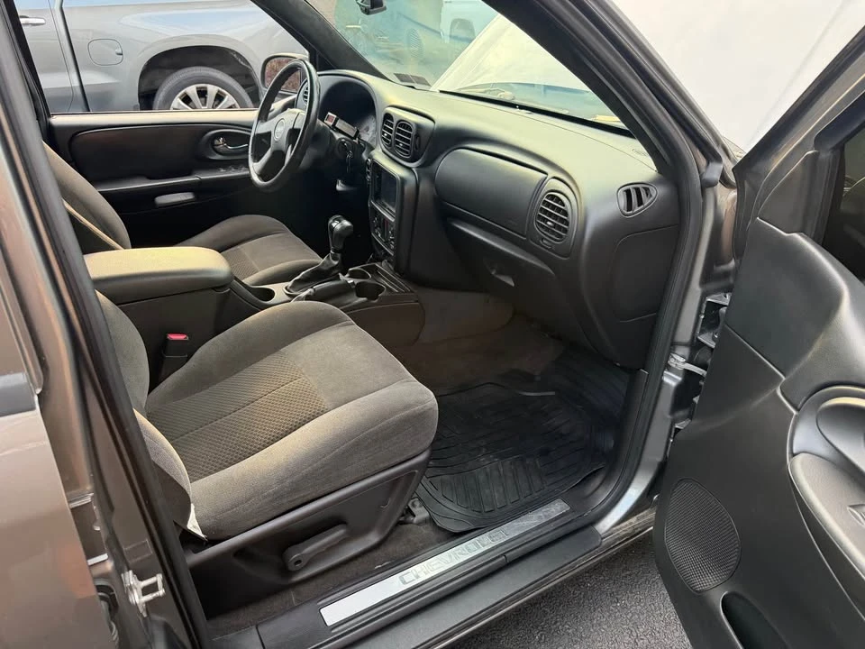 2007 Chevrolet Trailblazer - Image 8 of 16