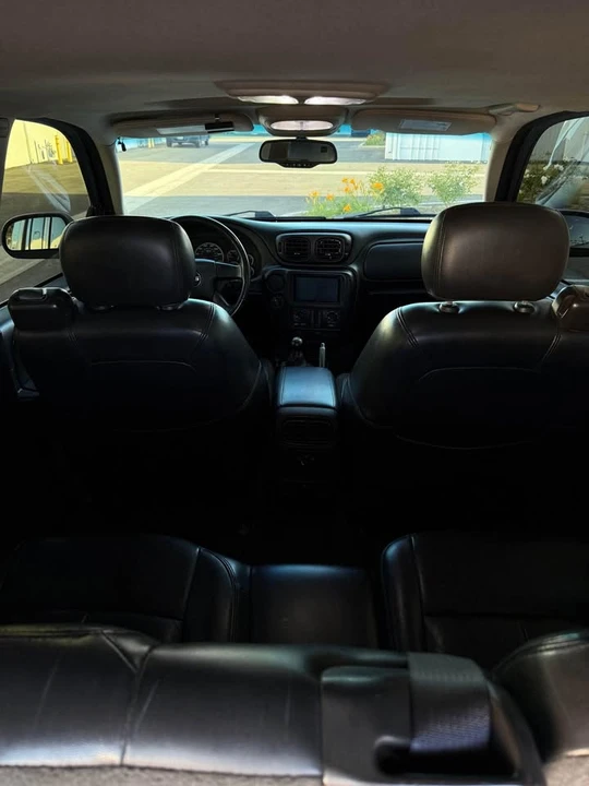 2007 Chevrolet Trailblazer - Image 10 of 19