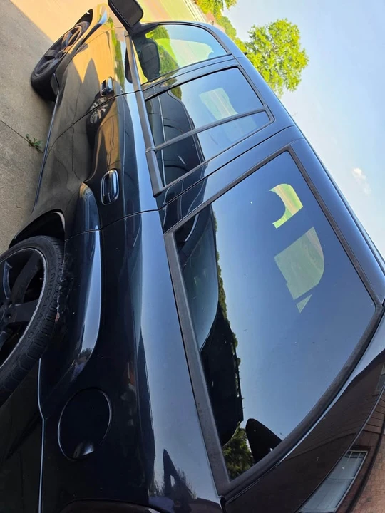 2007 Chevrolet Trailblazer - Image 2 of 3