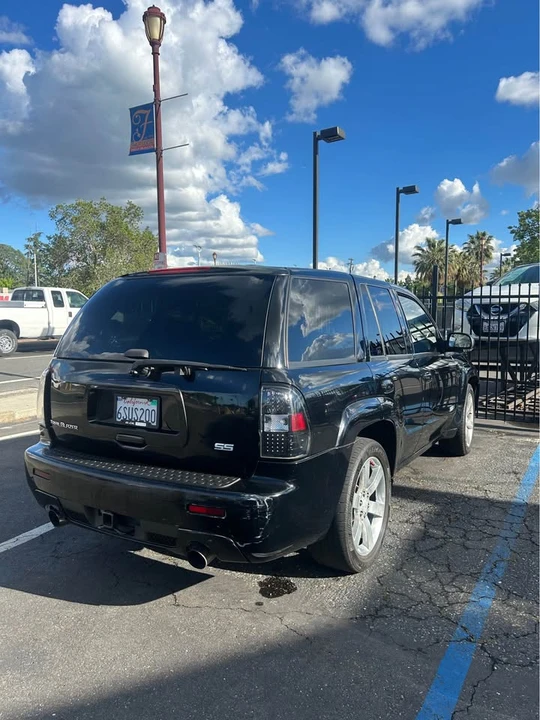 2007 Chevrolet Trailblazer - Image 2 of 13