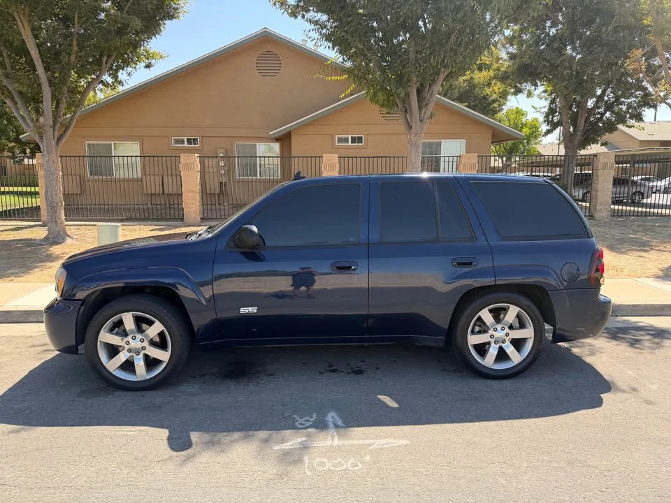 2007 Chevrolet Trailblazer - Image 2 of 13