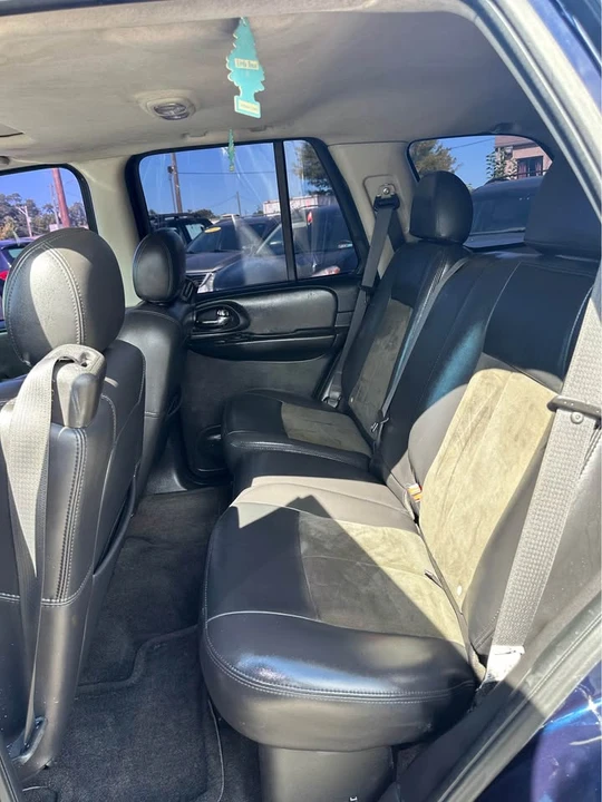 2007 Chevrolet Trailblazer - Image 12 of 19