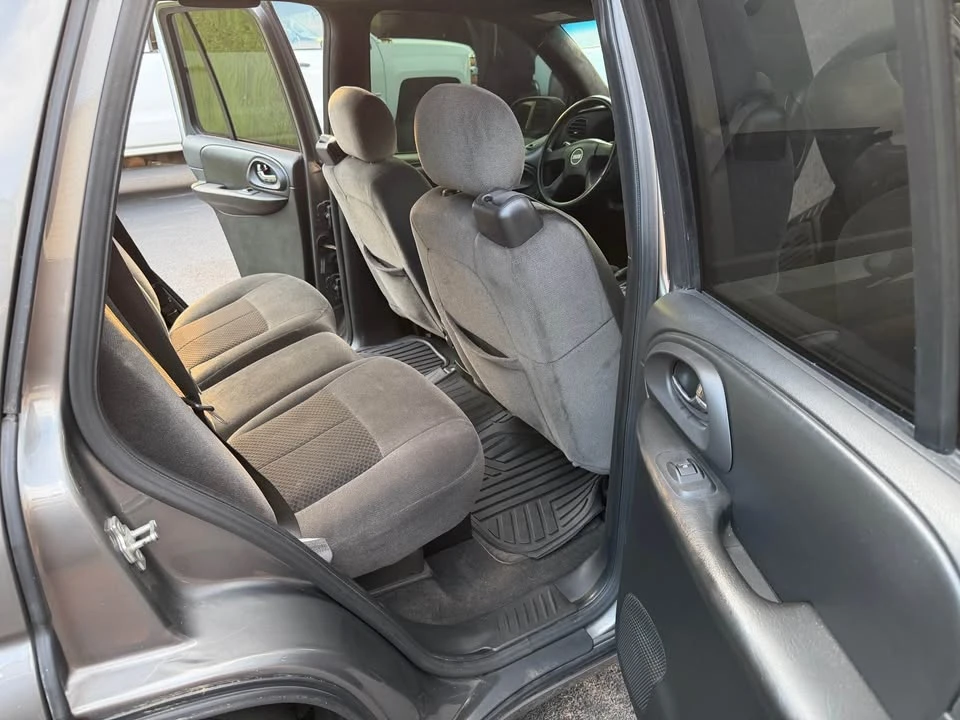 2007 Chevrolet Trailblazer - Image 11 of 17