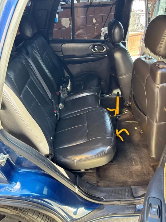 2007 Chevrolet Trailblazer - Image 12 of 13