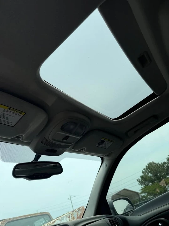 2007 Chevrolet Trailblazer - Image 8 of 11