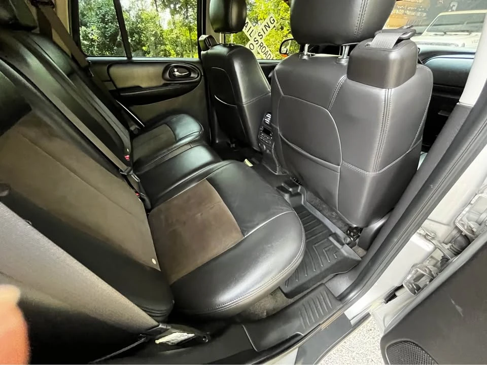 2007 Chevrolet Trailblazer - Image 12 of 19