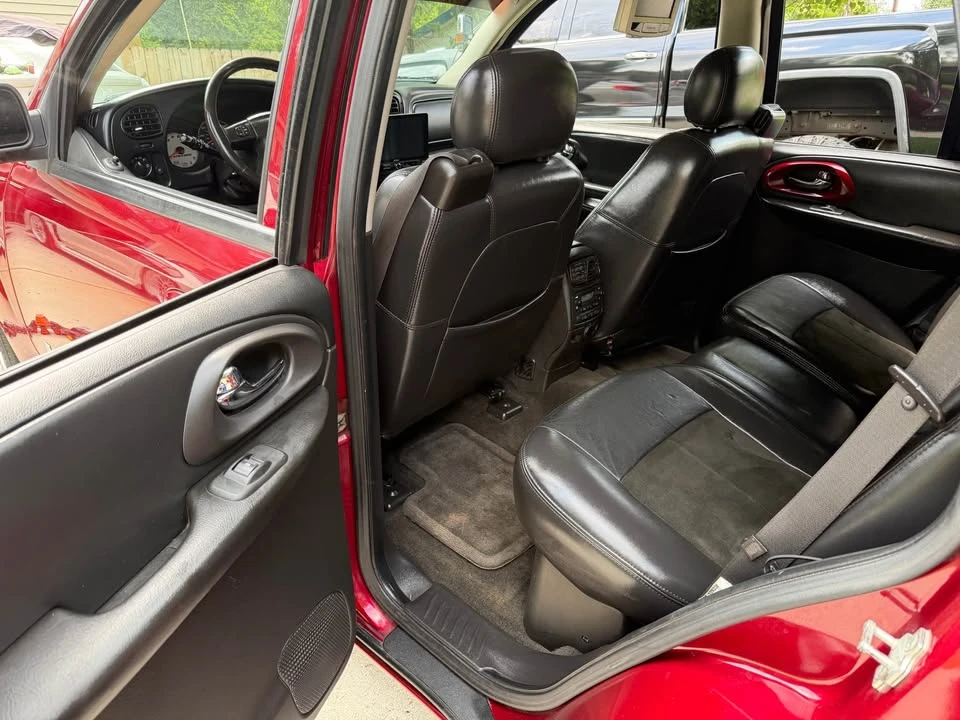 2007 Chevrolet Trailblazer - Image 10 of 15