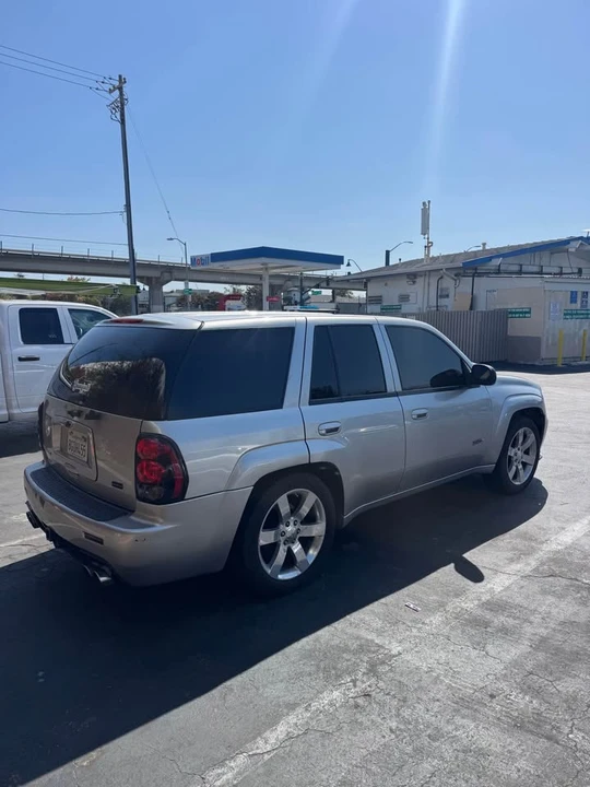 2007 Chevrolet Trailblazer - Image 3 of 10