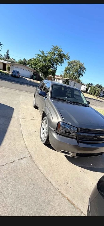 2007 Chevrolet Trailblazer - Image 2 of 15