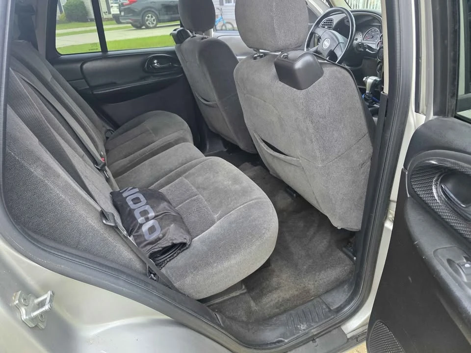 2007 Chevrolet Trailblazer - Image 10 of 15