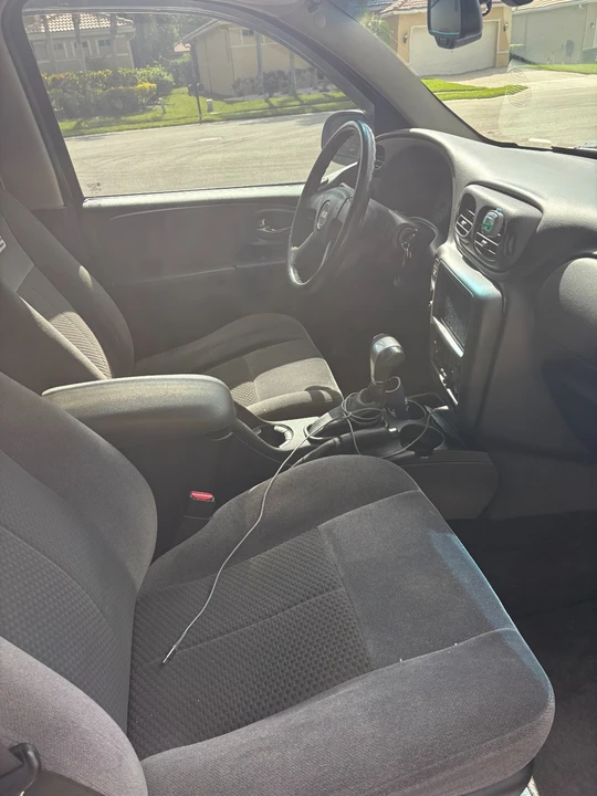 2007 Chevrolet Trailblazer - Image 11 of 16