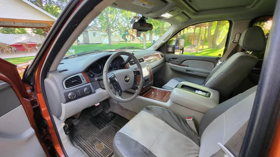2007 Chevrolet Avalanche - Image 8 of 11
