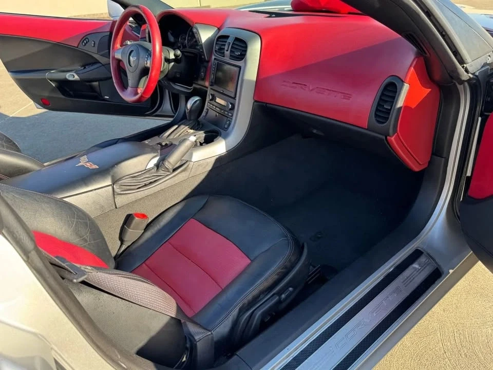 2007 Chevrolet Corvette C6 - Image 19 of 20