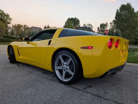2007 Chevrolet Corvette C6 - Image 2 of 17