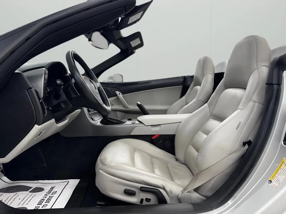 2007 Chevrolet Corvette C6 - Image 16 of 19