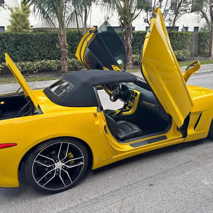 2007 Chevrolet Corvette C6 - Image 1 of 12