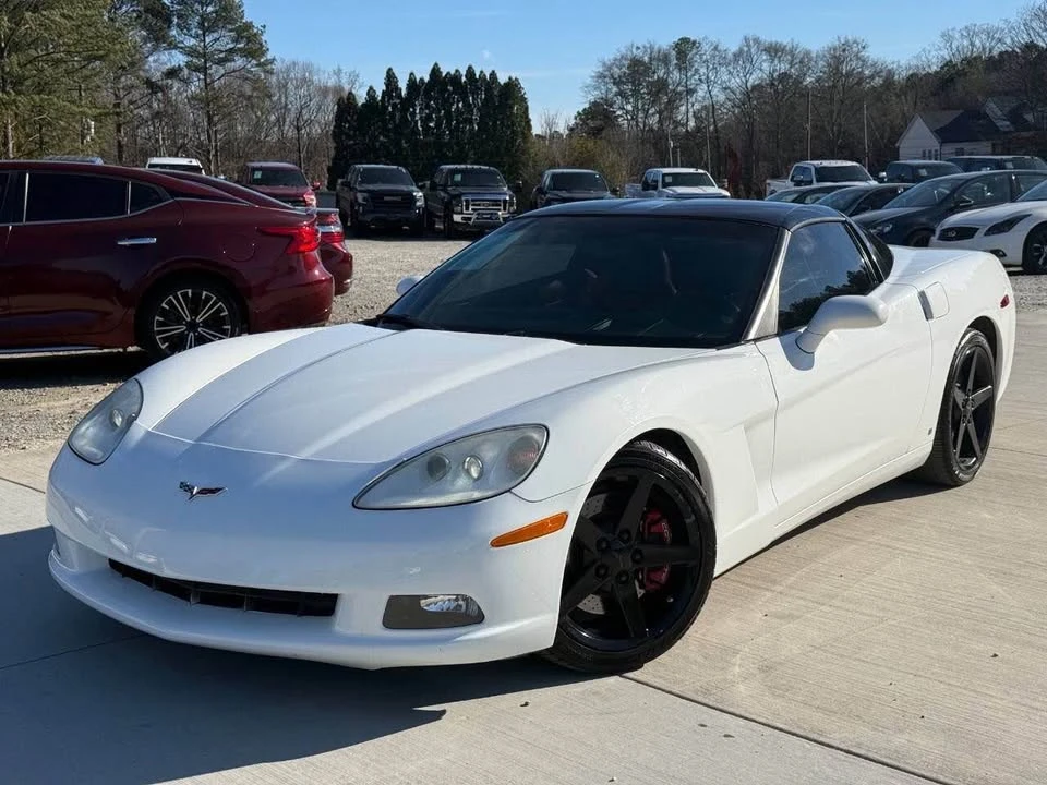 2007 Chevrolet Corvette C6 - Image 2 of 14