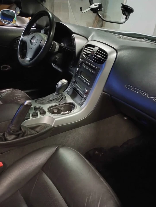2007 Chevrolet Corvette C6 - Image 10 of 17