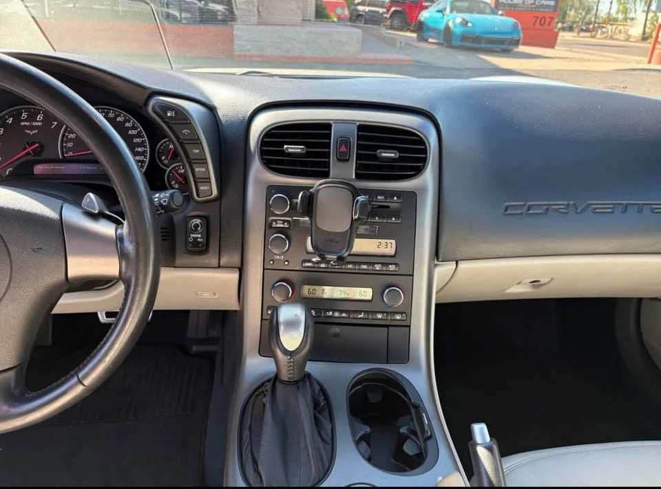 2007 Chevrolet Corvette C6 - Image 11 of 14