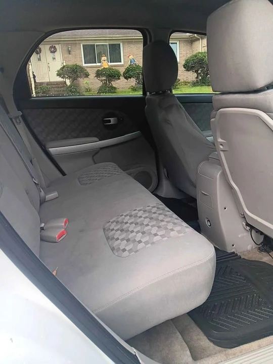 2007 Chevrolet Equinox - Image 10 of 14