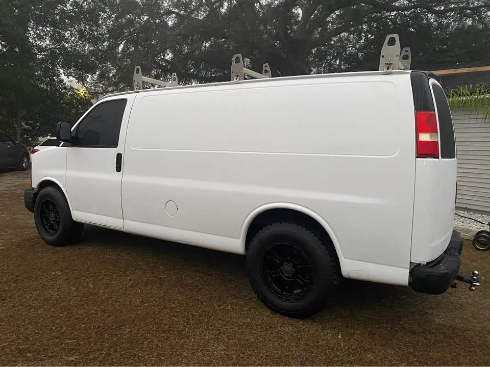 2007 Chevrolet Express - Image 3 of 3