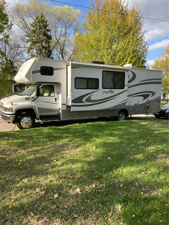2007 Chevrolet Kodiak - Image 2 of 2