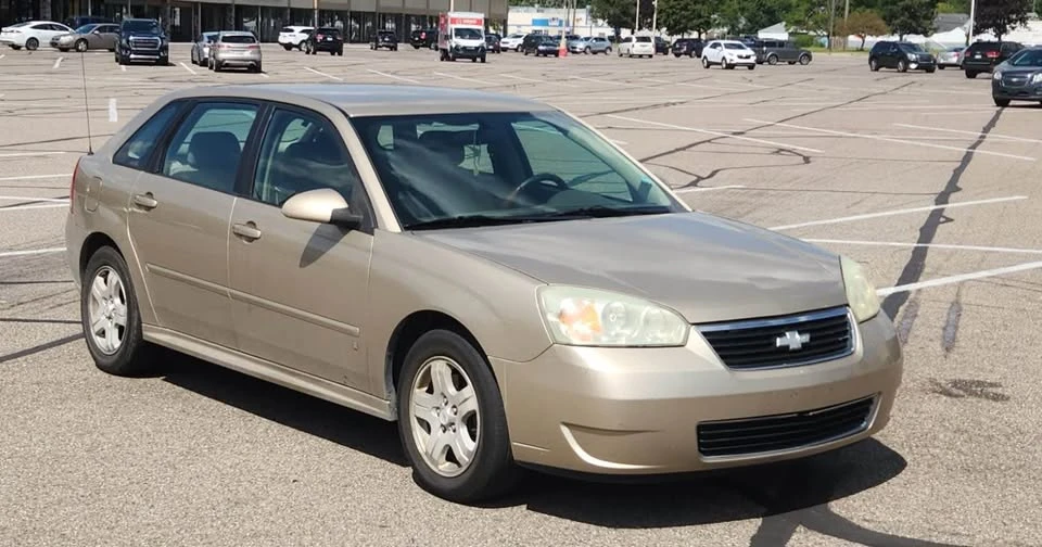 2007 Chevrolet Malibu - Image 2 of 8