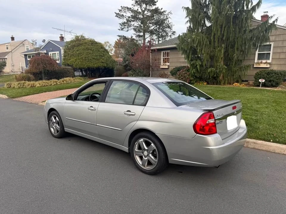 2007 Chevrolet Malibu - Image 2 of 8